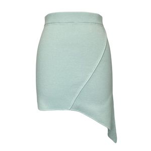 Jupe crayon asymétrique pour femme, jupe mini en tricot unie, respirante, mélange viscose et polyester, style doux - Product Image 1