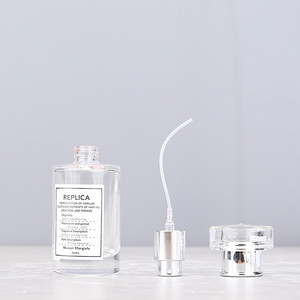 Botella de Perfume <span class=keywords><strong>Mugler</strong></span> de 20 ml, Cuadrada, de Vidrio, para Viaje, con Superficie Esmerilada, Opción de Grabado, Tapa de Rosca, Difusor, Envase Recargable - Product Image 1