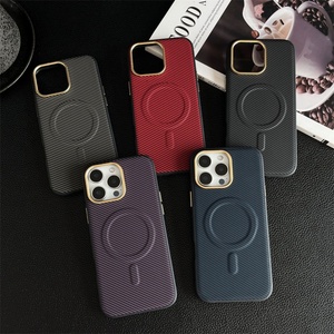 Funda Magnética Delgada con Patrón de Fibra de Carbono para iPhone 13 14 15 16 Pro Max, Carga Inalámbrica, Tipo Ejecutivo - Product Image 1