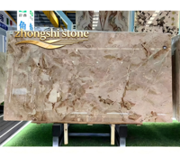 Grande dalle de marbre beige à veines naturelles chaudes mélangées, finition polie brillante, moderne, pour la décoration intérieure élégante de villas résidentielles