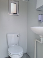 2 en 1 conteneur de luxe préfabriqué WC portable extérieur préfabriqué remorque mobile de toilette à vendre