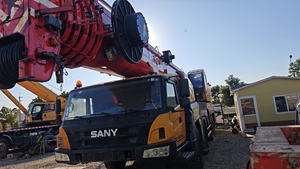 Pre-Owned Sany 160 Ton All Terrain Mobile <b>Crane</b> Heavy-Duty Truck <b>Crane</b> for Construction Use - Product Image 3