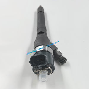 Nuevo inyector de combustible diésel de alta calidad 3380027900 33800-27900 0445110290 para <span class=keywords><strong>Hyundai</strong></span> <span class=keywords><strong>Tucson</strong></span>/Kia Sportage 1,5 CRDi 2,0 CRDi - Product Image 4