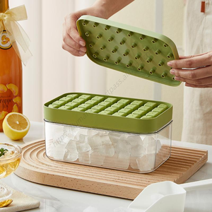 Venta al por mayor DD1543 Molde para cubitos de hielo para cocina, bandeja antiderrame con tapa y cuchara, contenedor de cubitos - Product Image 5