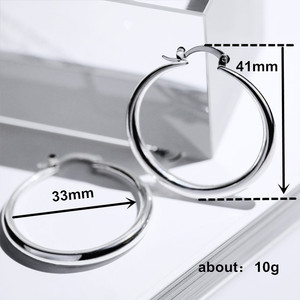 Pendientes de Aro Grandes y Lisos para Mujer, Diseño Redondo Simple, Accesorios para las Orejas de Uso Diario - Product Image 5