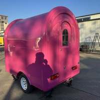 Remorque alimentaire incurvée en fibre de verre verte personnalisée, café mobile, chariot traiteur remorquable pour la vente de boissons, bonbons et chips en rue