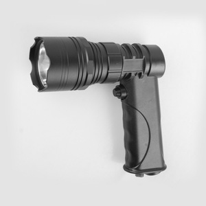 Lampe torche LED rechargeable X30 30W, projecteur zoomable, torche de patrouille extérieure, charge USB - Product Image 1