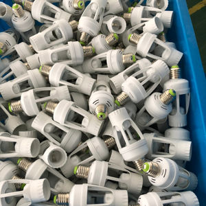 LIPU SH001 Interruttore per Portalampada con Sensore di Movimento PIR e Luce Ambientale, Rilevamento a 360° e Ritardo Regolabile - Product Image 6