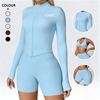Ensemble de yoga d'hiver personnalisé, veste ajustée à manches longues, soutien-gorge de sport et short, entraînement en salle de sport pour femmes