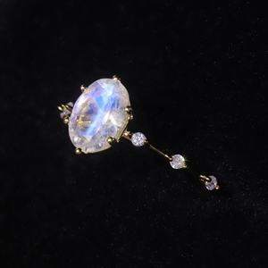 Женское неповторимое кольцо с серебряным 925 - Product Image 3