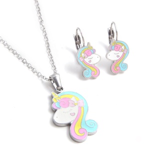 <span class=keywords><strong>Set</strong></span> di gioielli per bambini bambini piccoli ragazze placcato in oro 18k con animali unicorno insetti libellula coccinella collana <span class=keywords><strong>set</strong></span> orecchini - Product Image 4