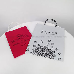 Sacs cadeaux en papier kraft pour salon d'affaires, logo estampé or pour passagers privilégiés avec kit d'accessoires de voyage personnalisé - Product Image 5