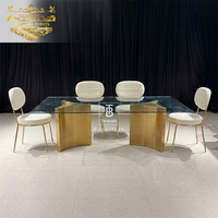 Table de mariage moderne avec plateau en verre trempé pour événements hôteliers et repas