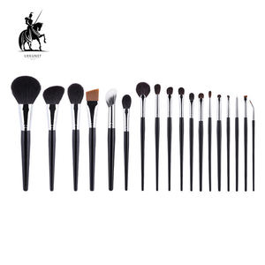 Ensemble <span class=keywords><strong>de</strong></span> 18 pinceaux <span class=keywords><strong>de</strong></span> maquillage professionnels <span class=keywords><strong>de</strong></span> haute qualité en poils synthétiques noirs <span class=keywords><strong>de</strong></span> luxe pour le visage, les yeux, les ombres à paupières, manche en bois, végan - Product Image 1