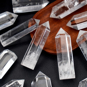 Vente en gros de pierres de <span class=keywords><strong>chakra</strong></span> en cristal naturel de haute qualité, pierres de guérison polies, pointe de quartz clair <span class=keywords><strong>pour</strong></span> la décoration de la maison - Product Image 1