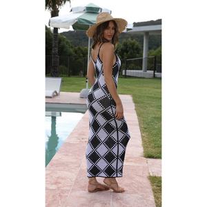 Robe longue maxi sexy sans manches à col en V imprimé à carreaux, dos ouvert, coupe trapèze ajustée en crochet pour femme - Vente en gros - Product Image 2