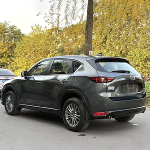 Mazda CX-5 <span class=keywords><strong>SUV</strong></span> <span class=keywords><strong>essence</strong></span> 2017, transmission <span class=keywords><strong>automatique</strong></span>, véhicule d'<span class=keywords><strong>occasion</strong></span>, intérieur foncé, sièges en cuir, voitures d'<span class=keywords><strong>occasion</strong></span>, acompte - Product Image 4