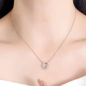 Collier pendentif en forme de papillon tendance et élégant, plaqué argent, style coréen de luxe, cadeau de fête pour femmes - Product Image 5