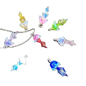 Handmade Glass Craft Sea Themed Glass Necklace Exquisite Workmanship Ocean Glass Jellyfish Pendant Anniversary Gifts Souvenirs
