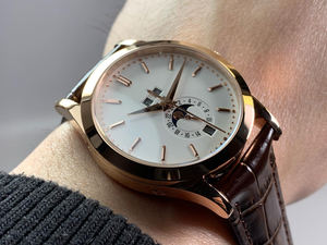 Reloj de calendario de fase lunar de lujo para hombre con espejo de zafiro de esfera simple y logotipo de diseñador personalizado al por mayor - Product Image 3