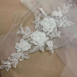 Aplique de Tela de Encaje con Flores 3D y Pedrería de <span class=keywords><strong>Alta</strong></span> <span class=keywords><strong>Costura</strong></span> para Tocado de Novia, Capa, Velo, Motivo de Flor para el Cabello - Product Image 2