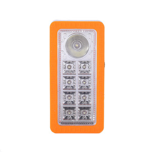 Nouvelle lampe torche LED portable rechargeable d'urgence pour le camping 2022 - Product Image 2