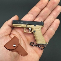 Porte-clés pistolet jouet en alliage de zinc, mini, avec mécanisme de déclenchement à liaison mécanique, action coulissante, gadget de décompression, cadeau avec étui