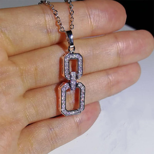 Collana con Ciondolo Geometrico Quadrato per Donne, Stile Pave Scintillante, Gioielli alla Moda per Uso Quotidiano - Product Image 1
