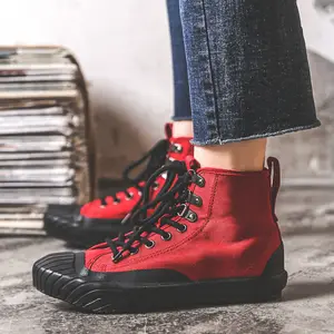 New Style Student Canvas Shoes Unisex Sneakers Red Color Black Foxing High Cut Man Woman Fashion Sneakers Customize Wholesale