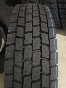 HAWKWAY 215/75r17.5 235/75r17.5 MX921 MX970 Chine pneu de camion HAWKWAY/HAWKWAY/<span class=keywords><strong>MARANDO</strong></span>/marque Llantas - Product Image 6