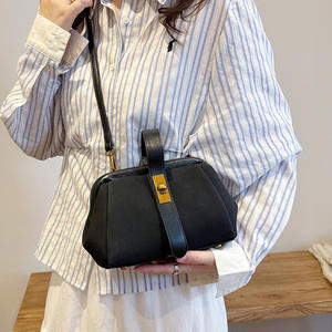 Luxury Box <b>Bag</b> With Diamond-Quilted <b>Gold</b> Chain Small Square Handbag For Women Fashionable Luxury Shoulder Crossbody <b>Bag</b> - Product Image 5