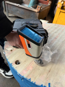 Analizador de Metales Portátil con Espectrómetro de Rayos X al Mejor Precio, Pistola Analizadora con Detector Si-Pin de Alto Rendimiento HITACHI FPI MIX5 Pro - Product Image 5