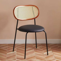 Chaises de salle à manger empilables, pieds en métal, sièges en PU, chaises pour restaurants et cafés