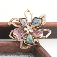 Nouvelle Broche Fleur Rétro en Imitation Coquille d'Ormeau avec Strass, Épinglette Élégante pour Veste et Pull, Accessoire de Mode