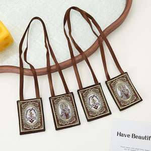 Colgantes Escapularios Carmelitanos Hechos a Mano, Amuletos Bordados Unisex de Poliéster y Lana, para Aniversario y Uso Ceremonial, Cadena Estilo Europa América - Product Image 2