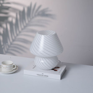 Retro Glass Lớn Nấm Đèn Bàn Đèn Little <span class=keywords><strong>Red</strong></span> Book Phòng Ngủ Cạnh Giường Ngủ Cổ Điển Homestay Đèn Sọc Điều Khiển Từ Xa - Product Image 3