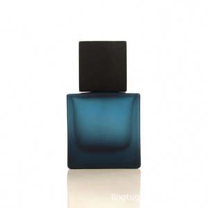 Vente en gros de flacons de parfum carrés de luxe 30ml 50ml 100ml, flacons en verre vides avec boîte d'emballage, couvercle personnalisé, impression à l'écran - Product Image 2