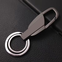 Porte-clés de luxe pour homme en métal noir mat avec clip à ressort et accent doré, double anneau porte-clés, cadeau d'affaires, pour clés de voiture