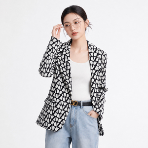 Blazer plissé Miyake de haute qualité pour femme, à motif géométrique, simple boutonnage, revers cranté, manches longues, personnalisable, collection automne - Product Image 4