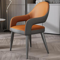 Chaise de salle à manger de luxe simple style italien en cuir moderne léger pour la maison nordique hôtel restaurant loisirs confortable