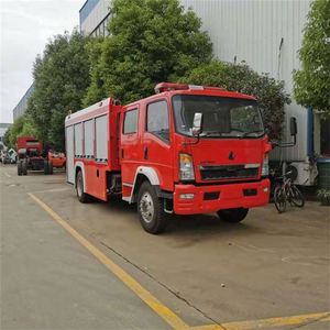 รถดับเพลิงขนาดเล็ก SINOTRUK HOWO 4X2 ความจุ 5 ลูกบาศก์เมตร รถดับเพลิงขนาดเล็ก 5 ตัน พร้อมปั๊มดับเพลิง เครื่องยนต์ดีเซล - Product Image 3
