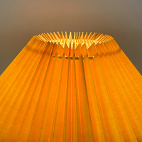 Nouveaux produits en gros : Lampe de table moderne décorative et flexible pour salon et bureau