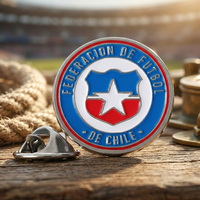 Nouvelle Épinglette en Émail Personnalisée en Alliage de Zinc Métallique Durable, Souvenir Sportif, Épinglette de Revers Plaqué Argent, Badge Métallique de Football du Chili pour Cadeau