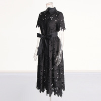 Robe midi personnalisée de style rétro pour femmes avec broderie florale en dentelle à col rabattu Robe à manches courtes à nœud floral évidé