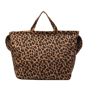 Sac fourre-tout en toile à imprimé léopard pour femmes de grande capacité avec fermeture à glissière Design crossbody portable et doublure en polyester - Product Image 5