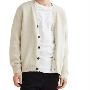 Cómodo fabricante Casual de talla grande Ralph suéter de color sólido con cuello en V suéter de punto para hombre cárdigan - Product Image 2