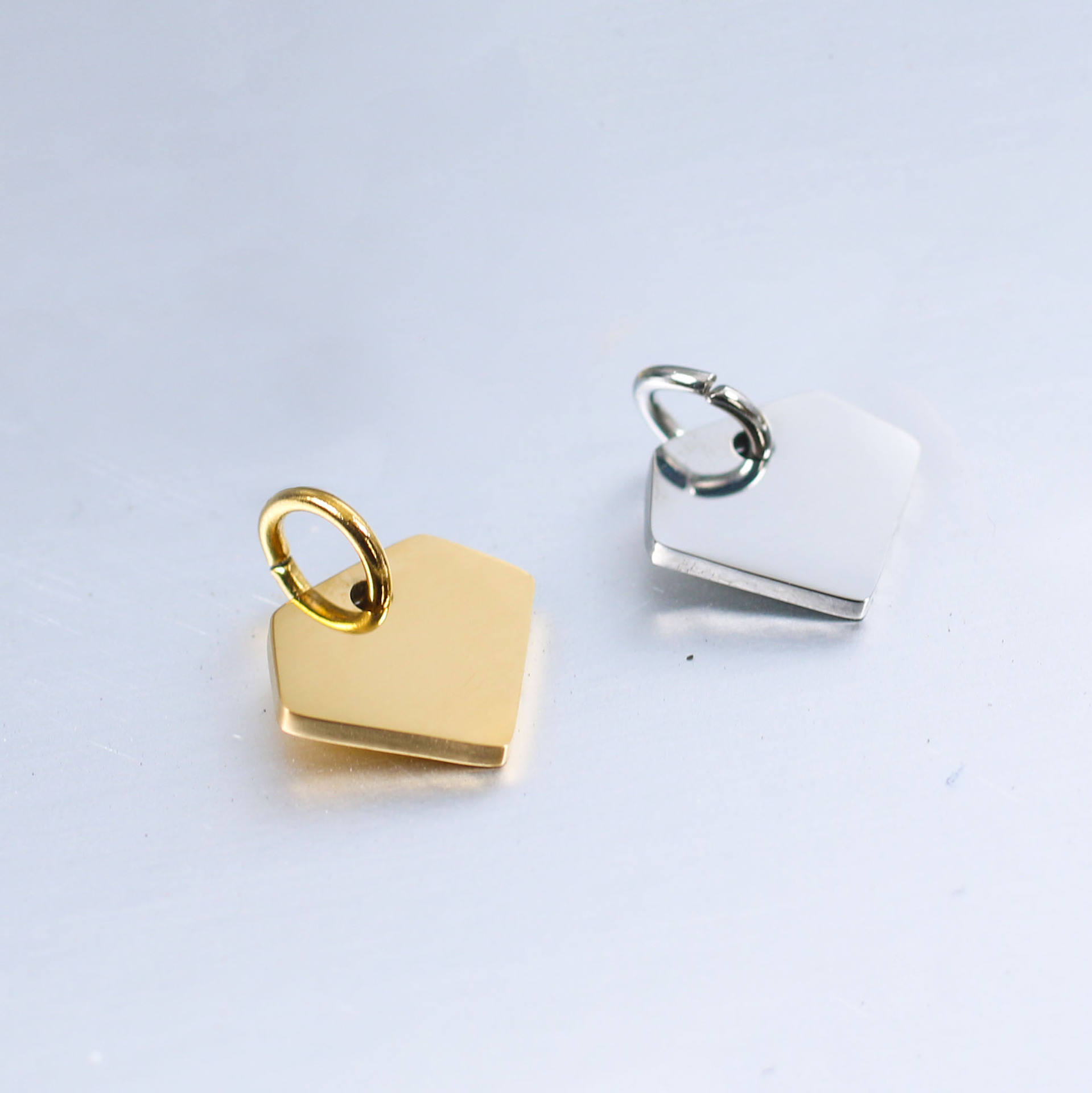 สี่เหลี่ยมทอง