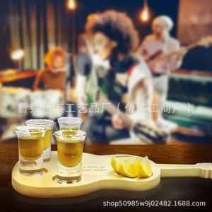 Bandeja de Madera con Forma de Guitarra para Vasos de Chupito y Soporte para Limones, Decorativa para Barra o Mostrador - Product Image 2