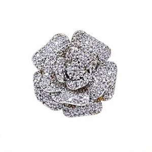 Boucles d'oreilles attrayantes de haute qualité, aspect pierre AD doré, style moderne, pour fêtes, mariages et occasions spéciales, collection pour femmes et filles. - Product Image 2