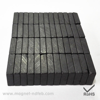 2025 Nouveau Design Dailymag Domino Taille Aimant 1-7/8X7/8X3/8 "Aimants En Céramique Grade 8 Ferrite Dur